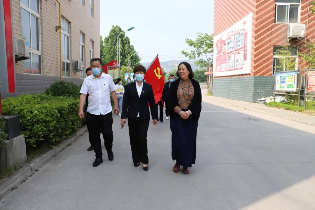 黨建引領(lǐng)丨中共三味奇公司黨支部與中國郵政儲蓄銀行股份有限公司三門峽市分行第一黨支部舉辦黨建共建活動